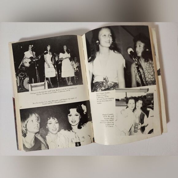 Naomi Judd Love can build a bridge hardcover book - Picture 6 of 6